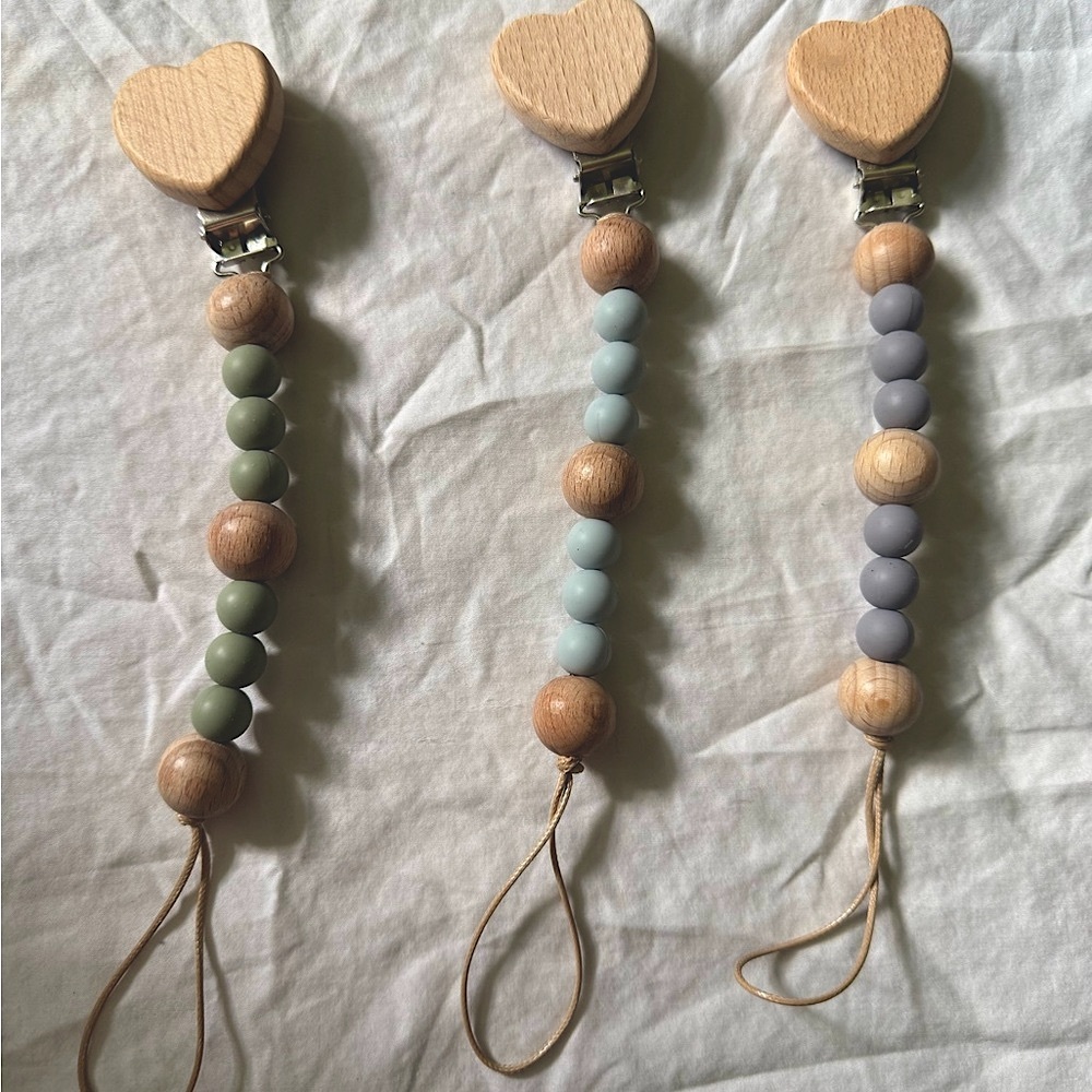 Wooden Heart and silicone beaded Pacifier Clips - set of 3